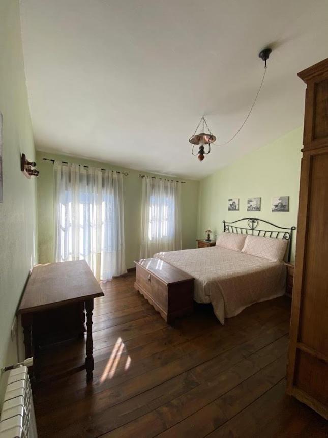 Espaciosa Y Elegante Casa Rural En Los Marines Eksteriør bilde