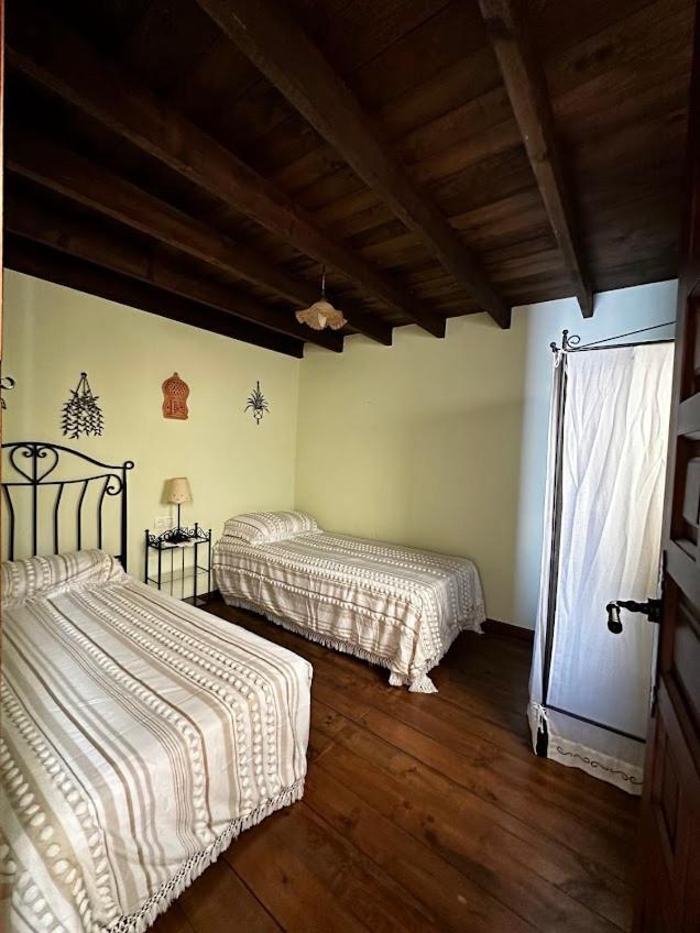 Espaciosa Y Elegante Casa Rural En Los Marines Eksteriør bilde